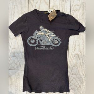 NWT Johnson Motors Inc tee size S